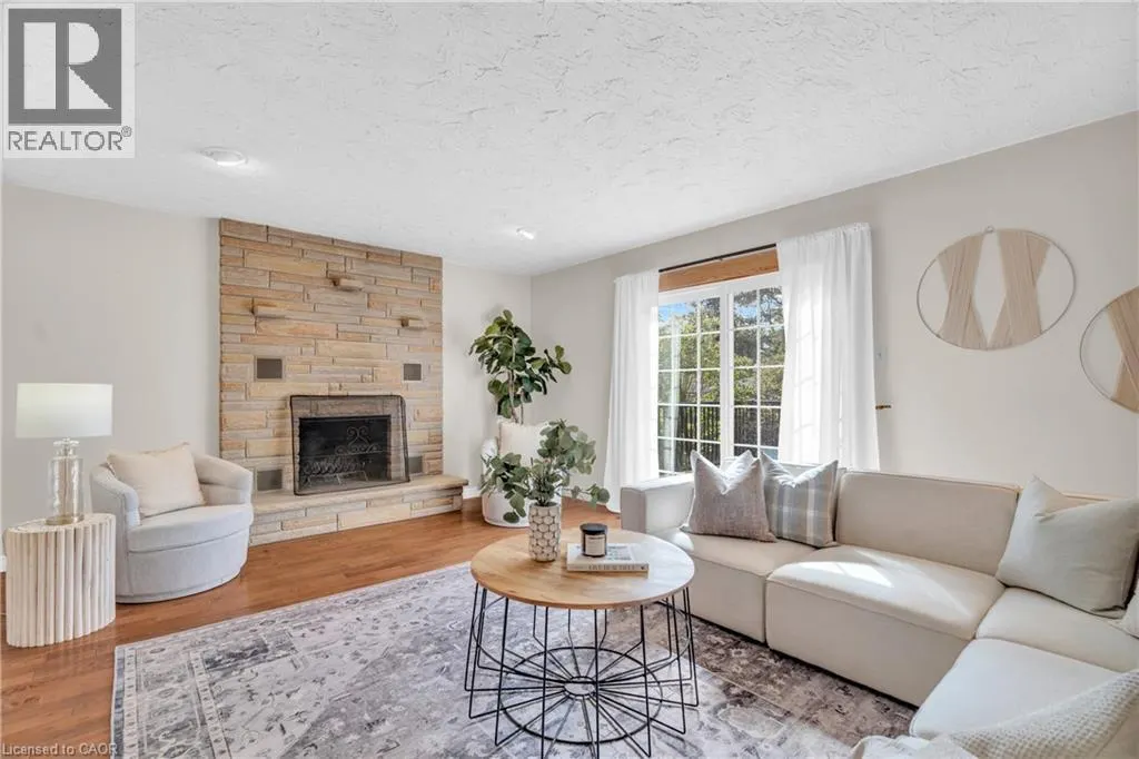 115 WHITE PINE Crescent