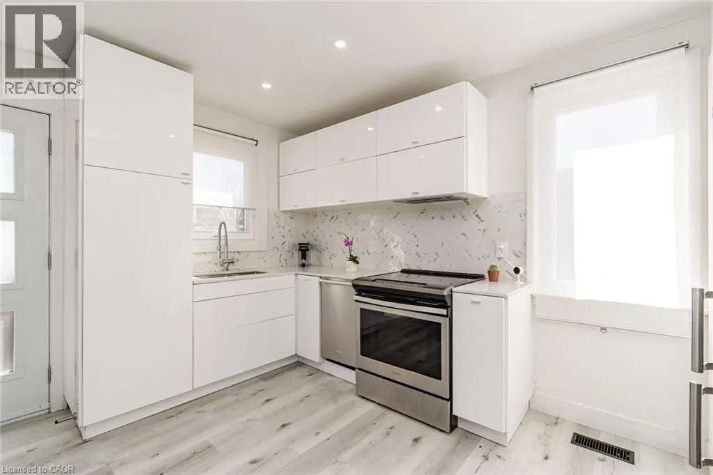 260 WEST 16TH Street Unit# Upper, #Upper