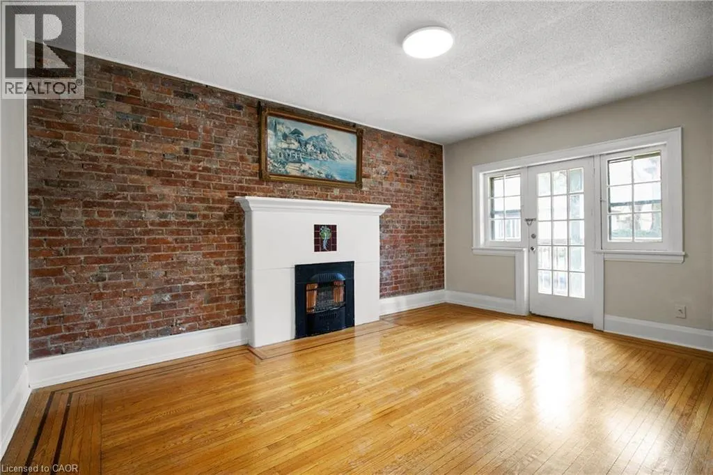 316 ABERDEEN Avenue Unit# 11, #11