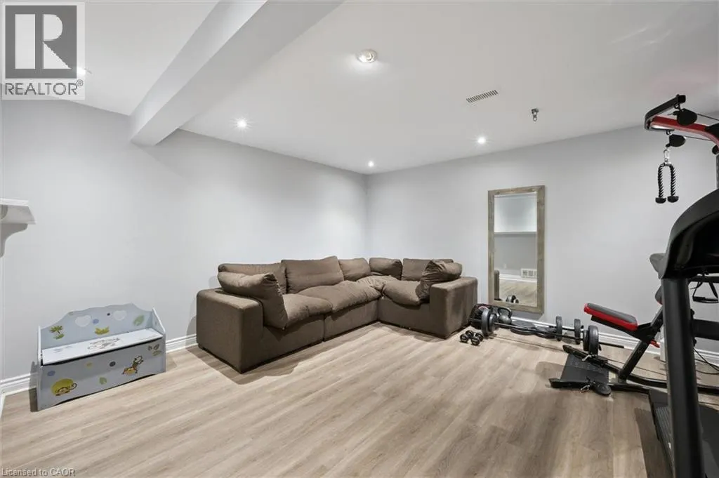 99 CARTER Crescent