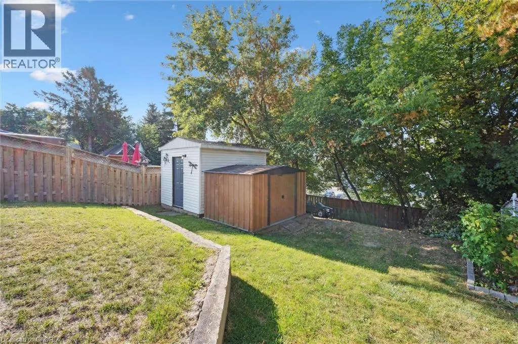 99 CARTER Crescent