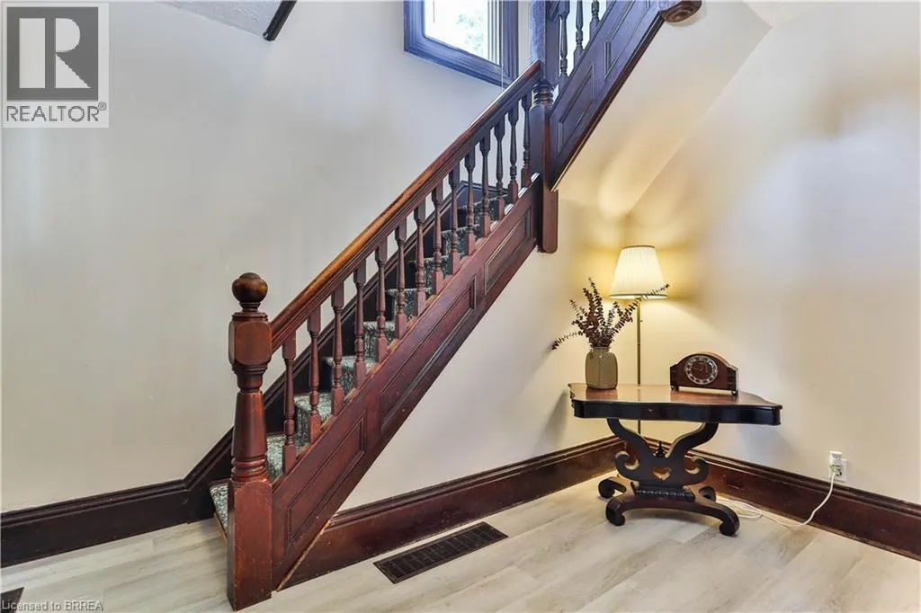 31 FAIR Avenue