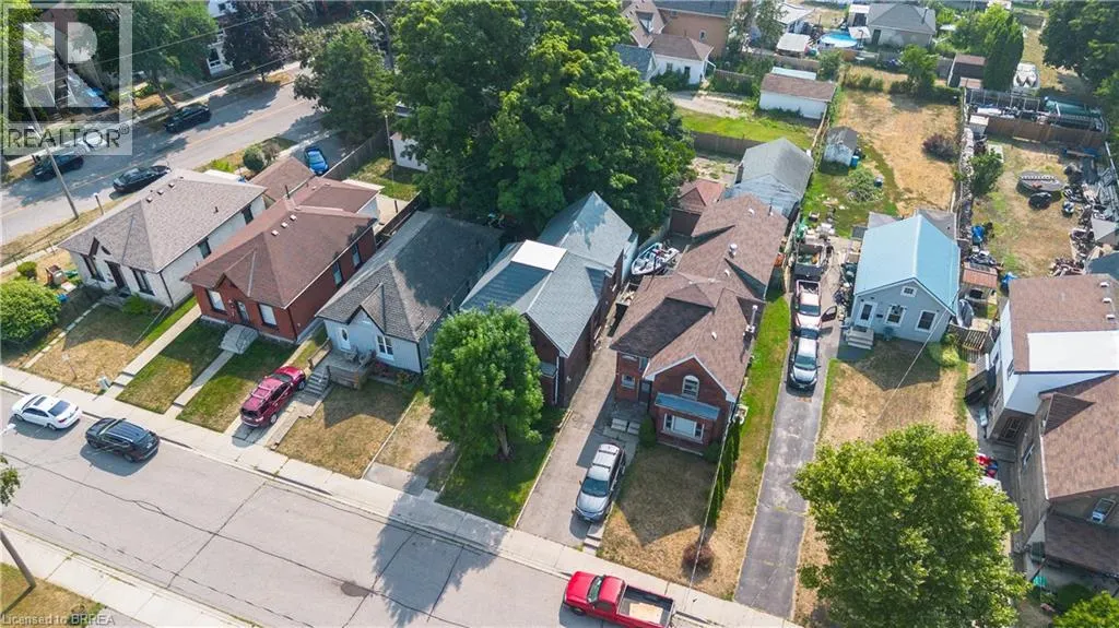 31 FAIR Avenue
