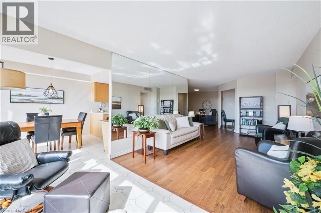 4 WILLOW Street Unit# 903, #903