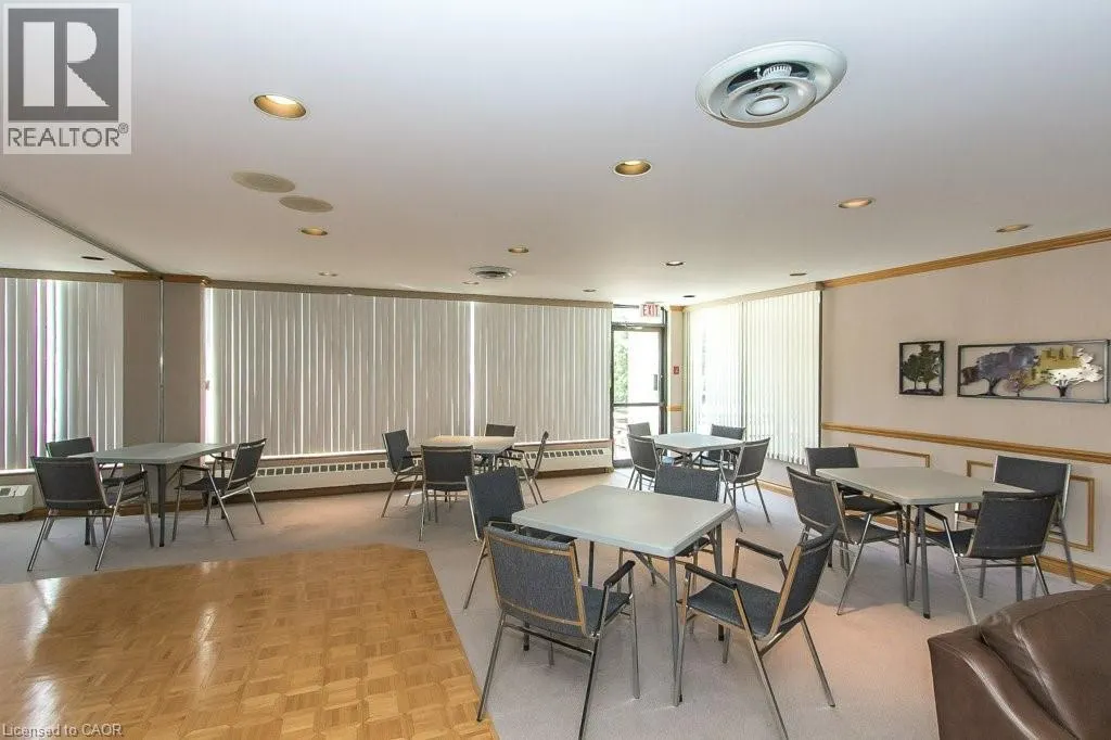 4 WILLOW Street Unit# 903, #903
