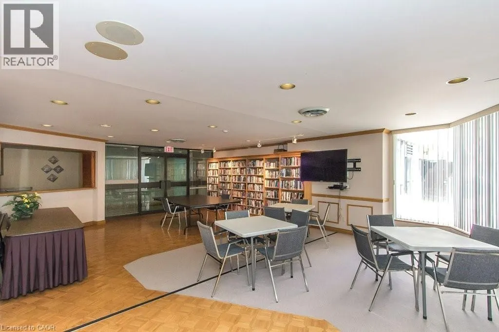 4 WILLOW Street Unit# 903, #903