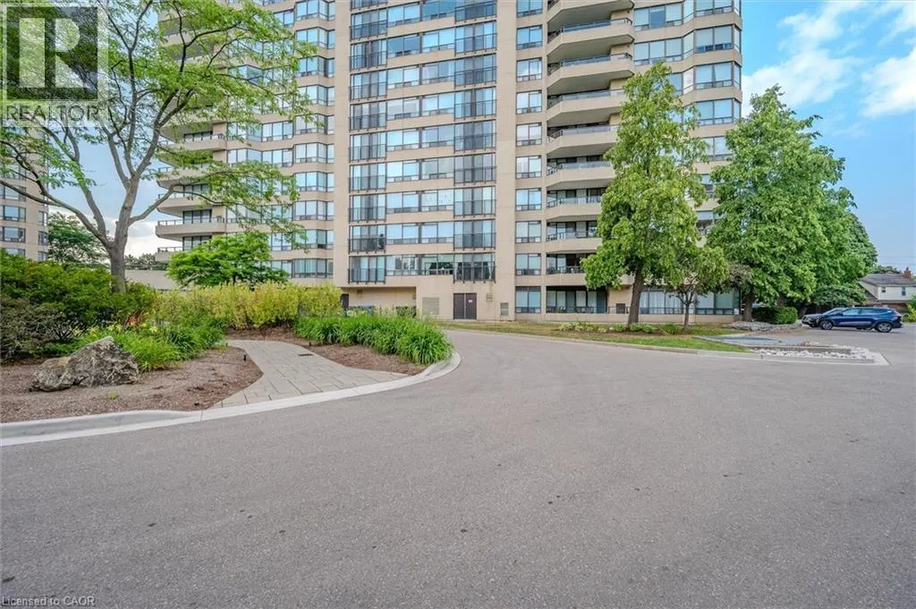 4 WILLOW Street Unit# 903, #903