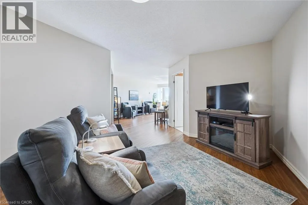 4 WILLOW Street Unit# 903, #903