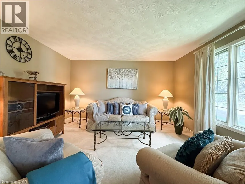 26 LINGWOOD Drive