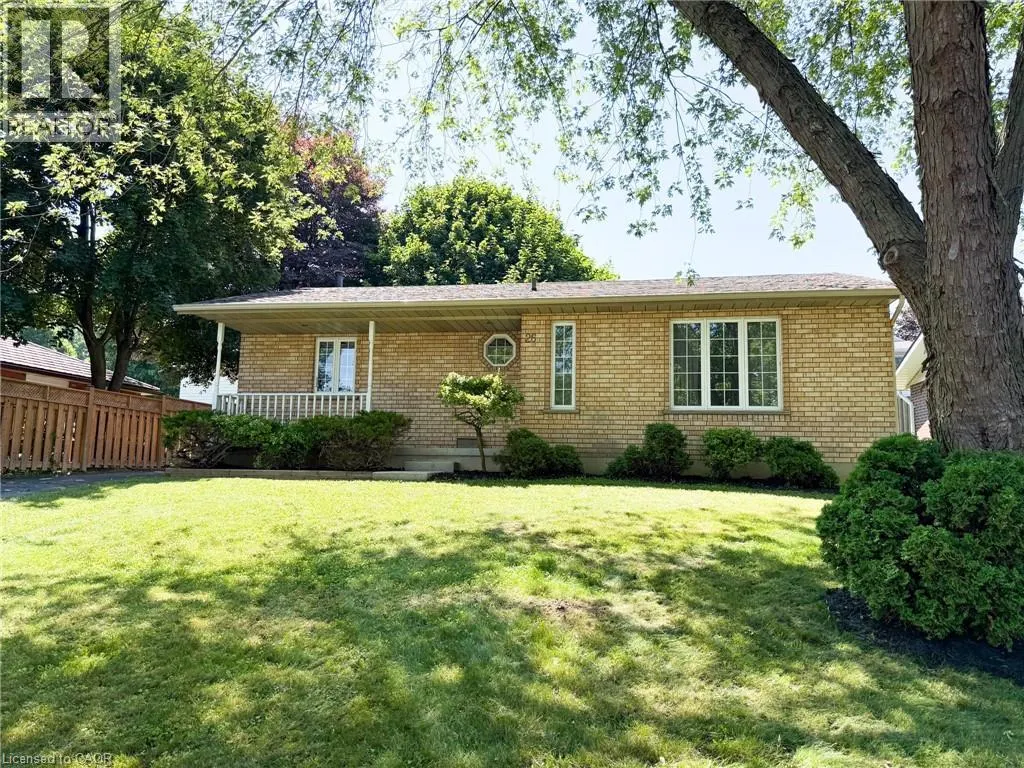 26 LINGWOOD Drive