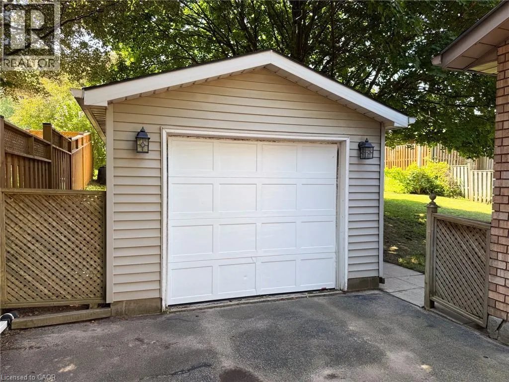26 LINGWOOD Drive