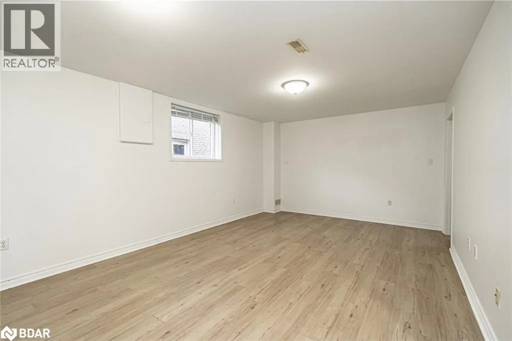 49 FOREST DALE Drive Unit# Lower, #Lower