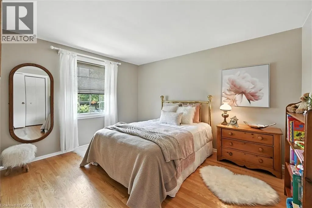 2105 AGINCOURT Crescent