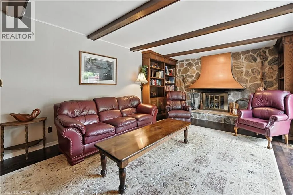 2105 AGINCOURT Crescent