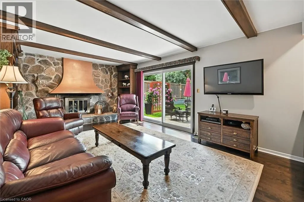 2105 AGINCOURT Crescent