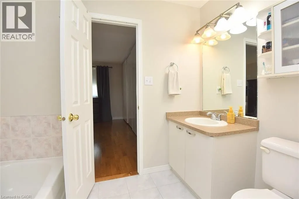 15 BRONTE Court