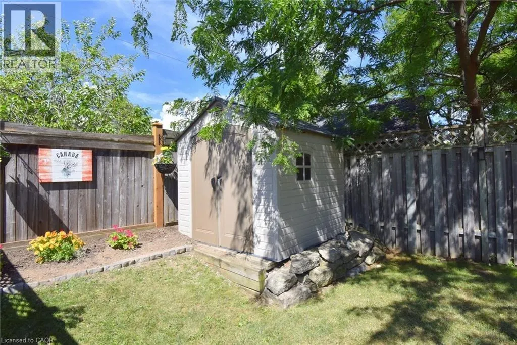 15 BRONTE Court