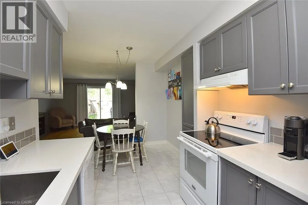 15 BRONTE Court