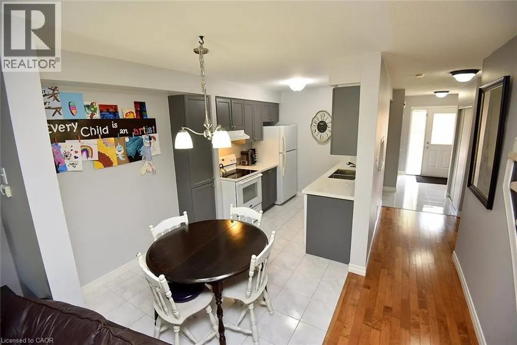 15 BRONTE Court