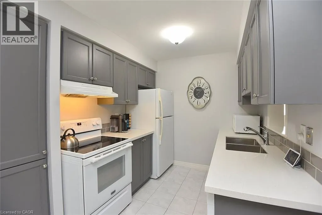 15 BRONTE Court