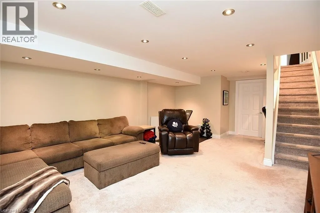 15 BRONTE Court
