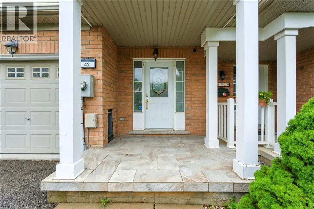 42 CHLOE Street