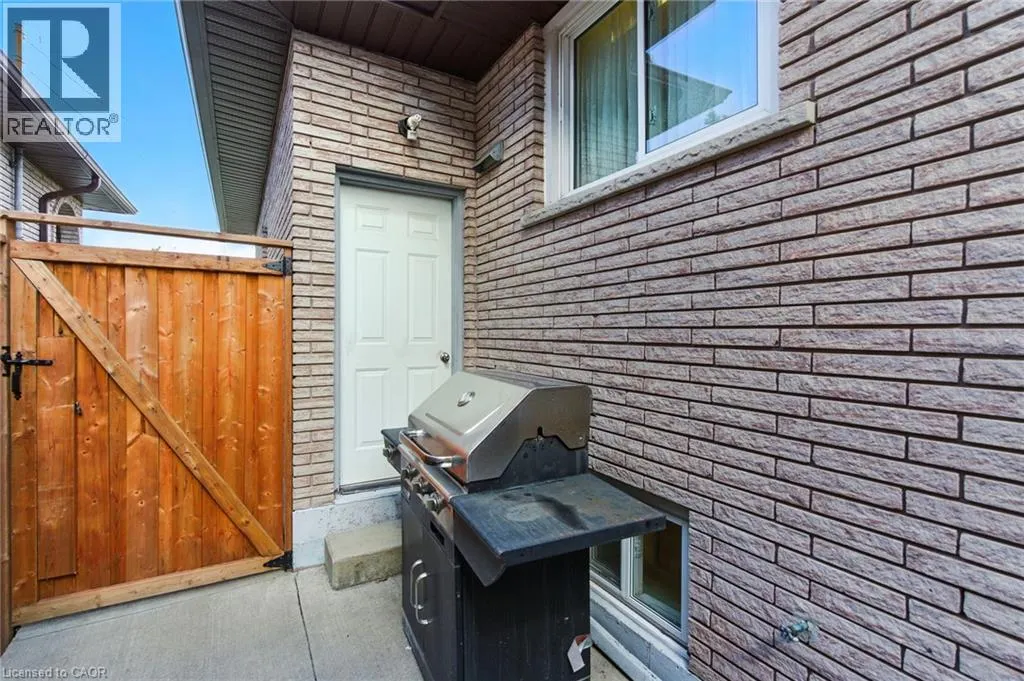 226 CARSON Drive