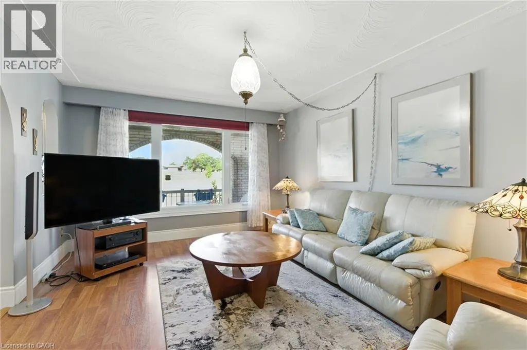 226 CARSON Drive