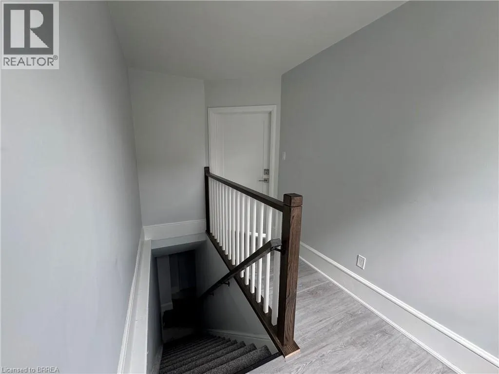 181 BRANT Avenue