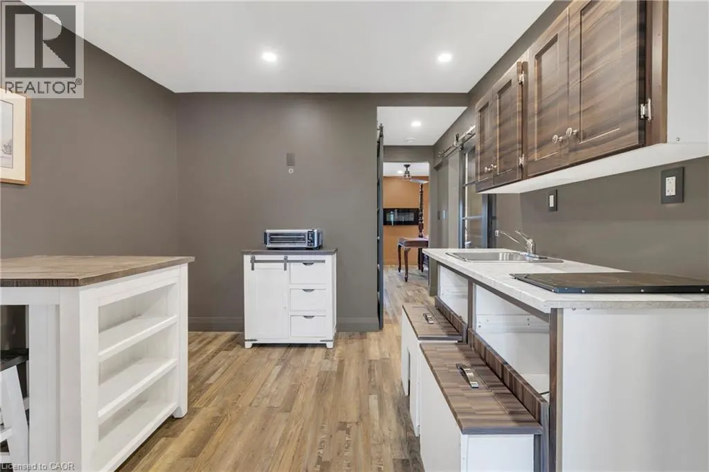 3215 ROSEVILLE Road