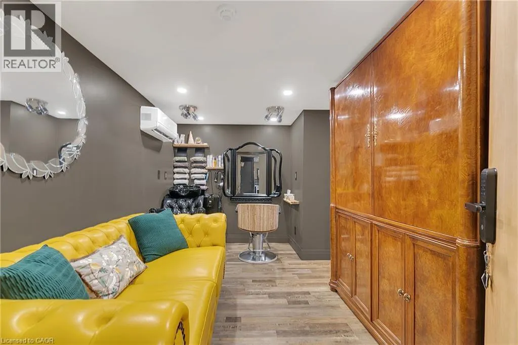 3215 ROSEVILLE Road
