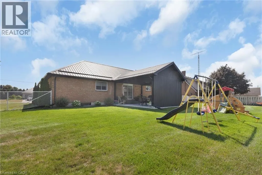 25 MCINTOSH Drive