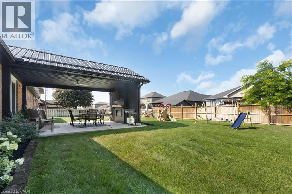 25 MCINTOSH Drive