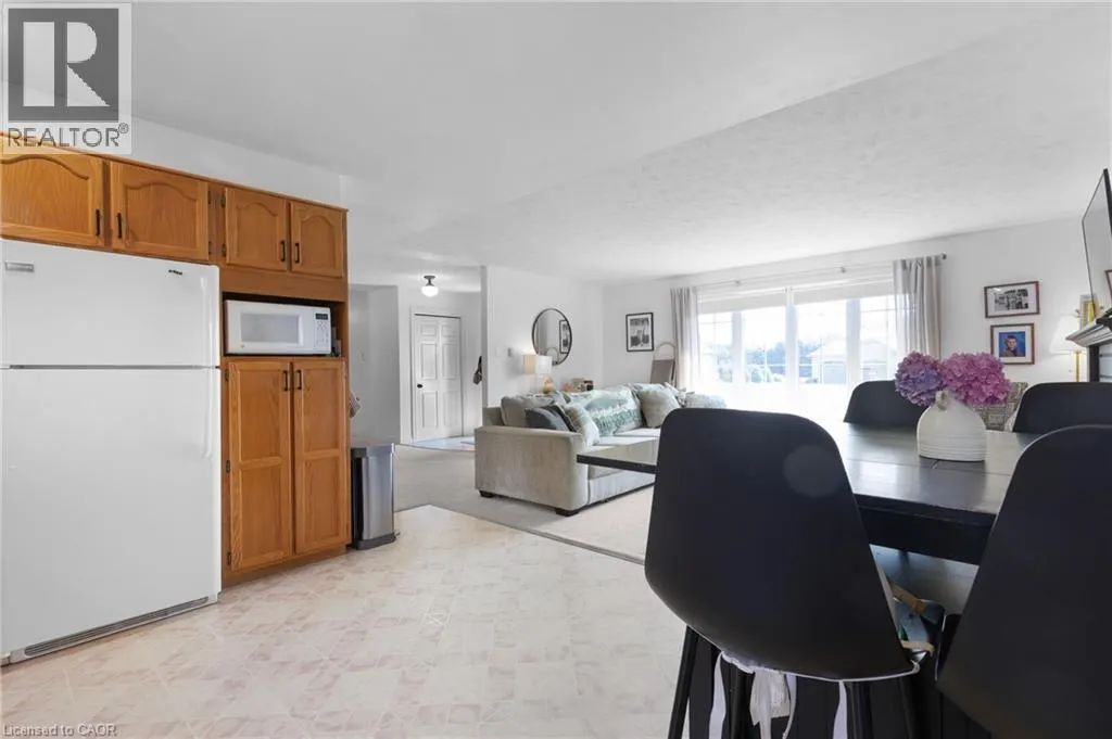 25 MCINTOSH Drive