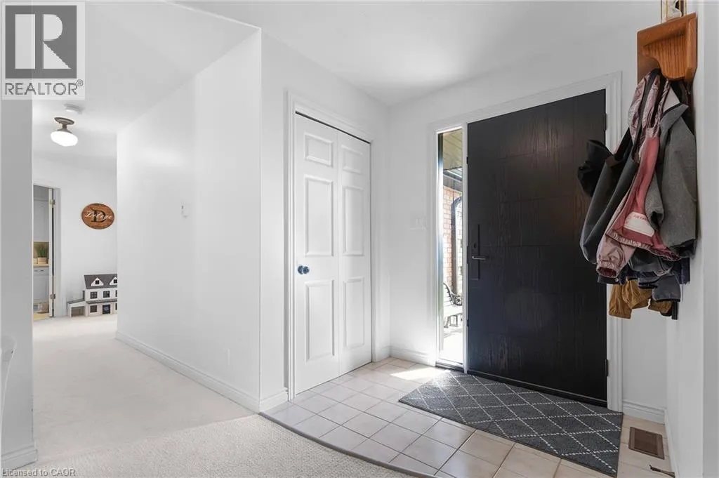 25 MCINTOSH Drive