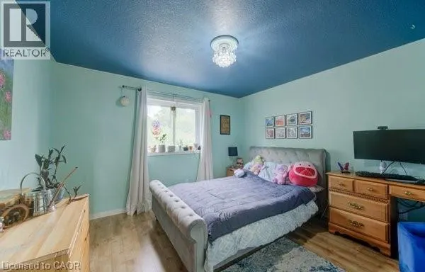 320 BANKSIDE Drive