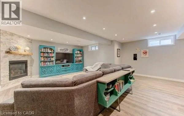 320 BANKSIDE Drive