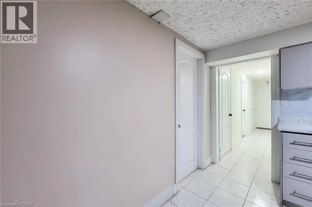 12 MAITLAND Avenue Unit# Basement, #Basement