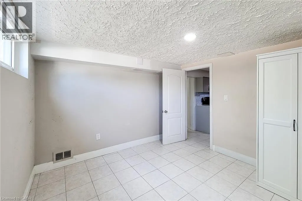 12 MAITLAND Avenue Unit# Basement, #Basement