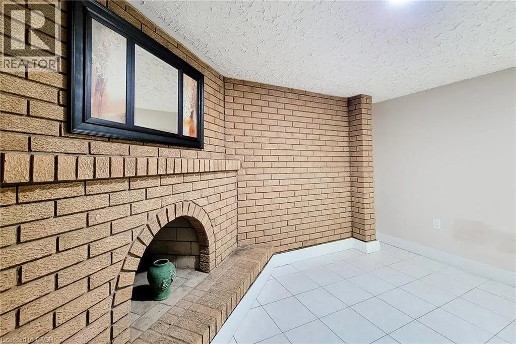 12 MAITLAND Avenue Unit# Basement, #Basement
