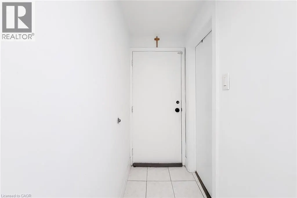 12 MAITLAND Avenue Unit# Basement, #Basement