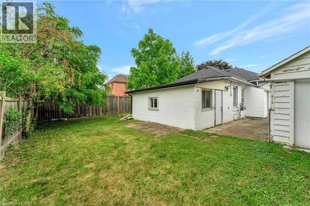 462 UPPER WELLINGTON Street