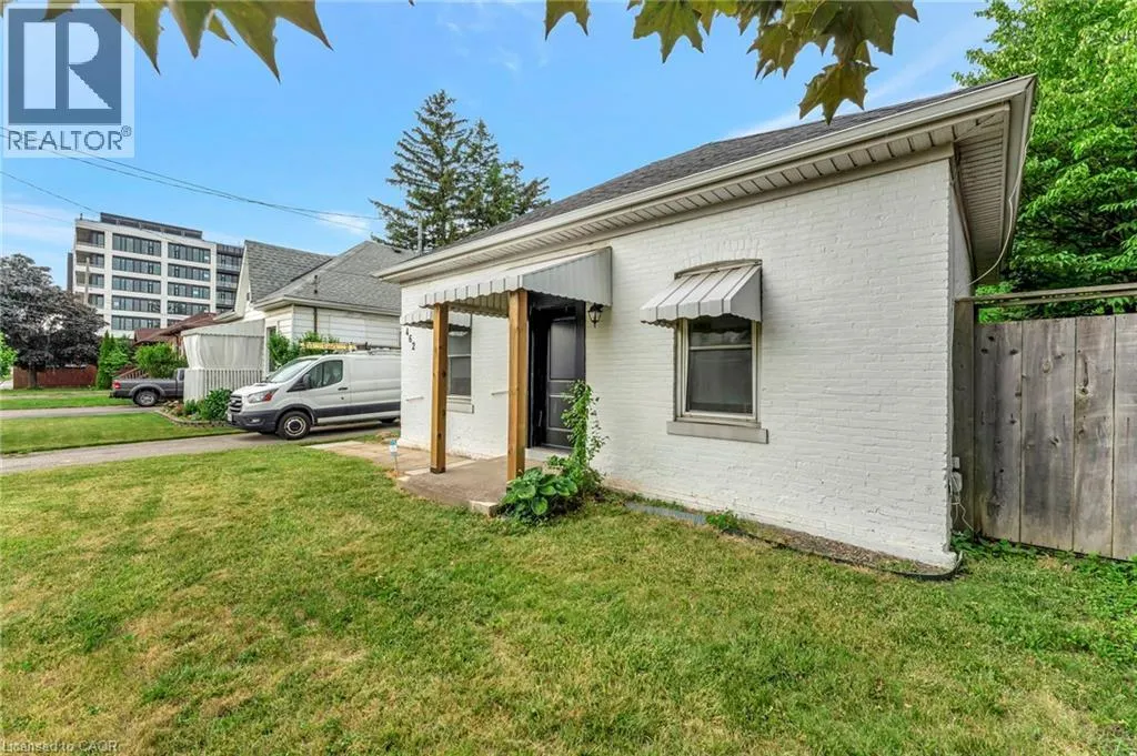 462 UPPER WELLINGTON Street