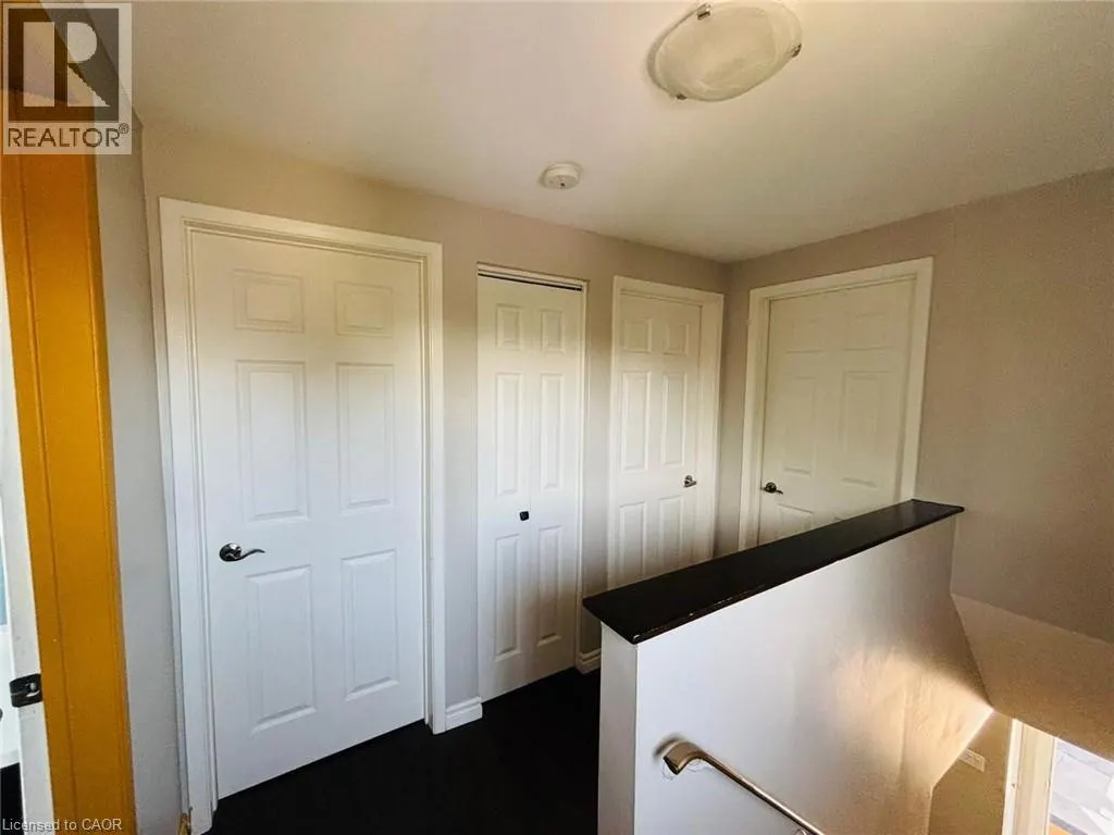 1442 PINEVIEW Court