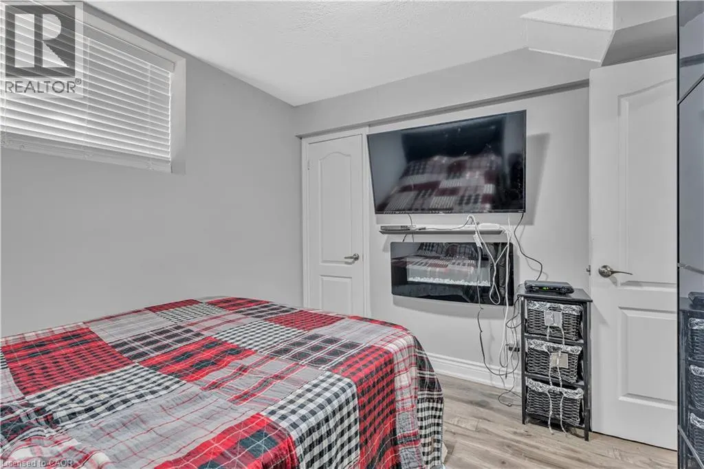 318 EAST 43RD Street