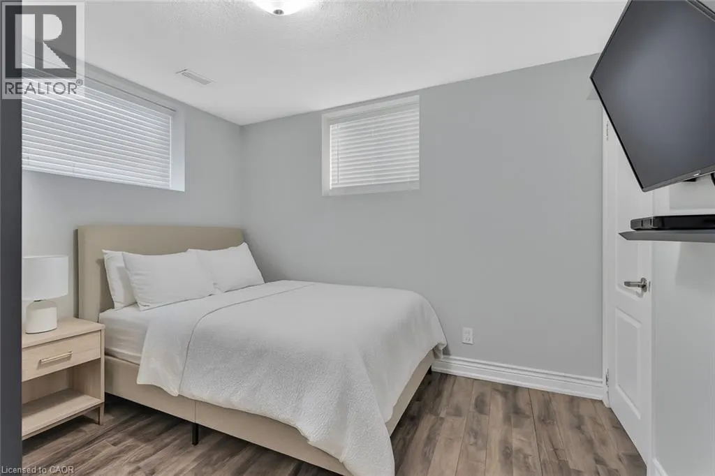 318 EAST 43RD Street