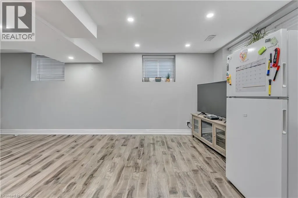 318 EAST 43RD Street