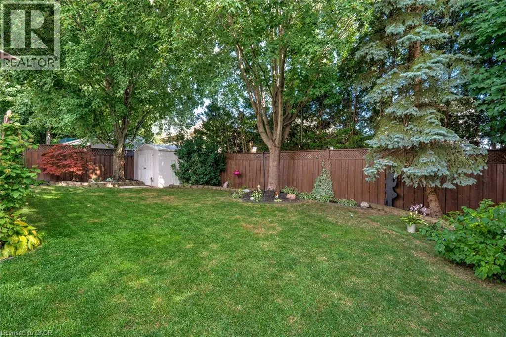 10 SCOTTSWOOD Lane