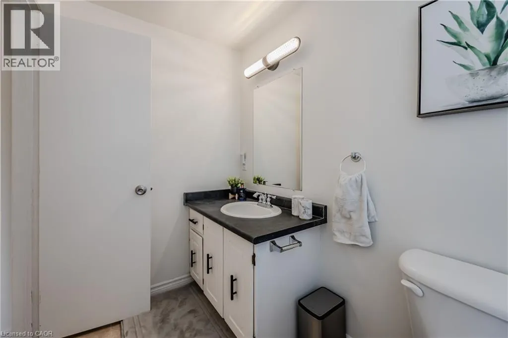 60 ELMSDALE Drive Unit# 35, #35