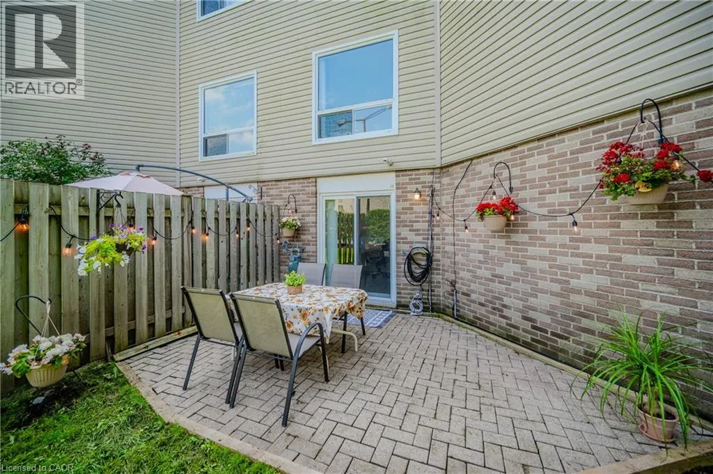 60 ELMSDALE Drive Unit# 35, #35